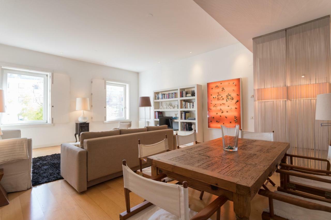 Flh Chiado Design Flat Apartment Lisbon Bagian luar foto